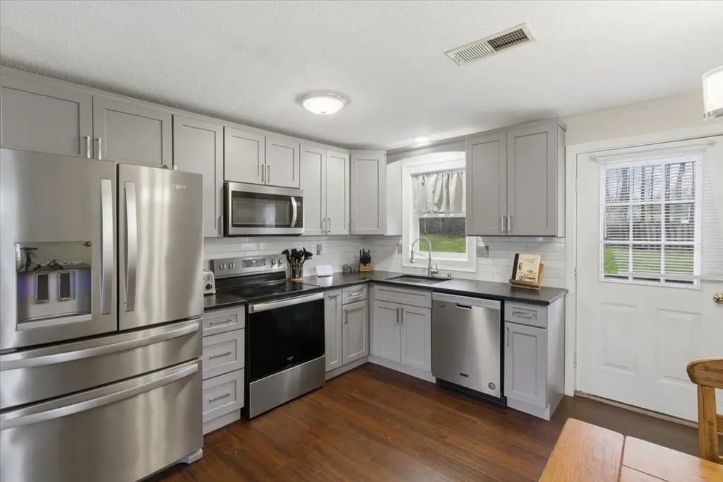 56 Hildur Hill Bennington VT 05201
