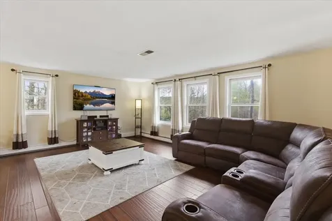 56 Hildur Hill Bennington VT 05201