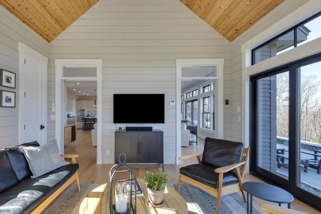 366 Gould Hill Road Hopkinton NH 03229