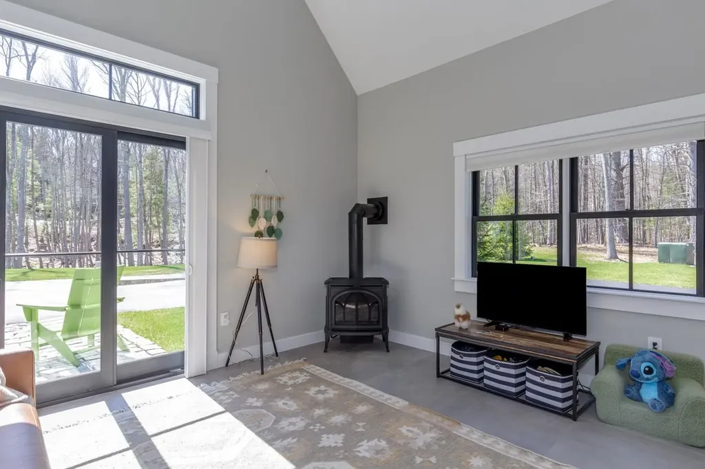 366 Gould Hill Road Hopkinton NH 03229