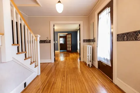 9 Tuttle Street Rockingham VT 05101