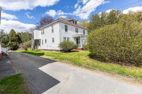 9 Tuttle Street Rockingham VT 05101