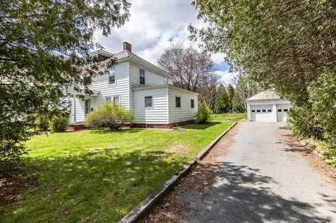 9 Tuttle Street Rockingham VT 05101