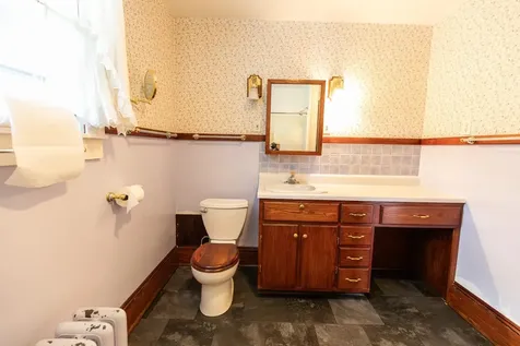9 Tuttle Street Rockingham VT 05101