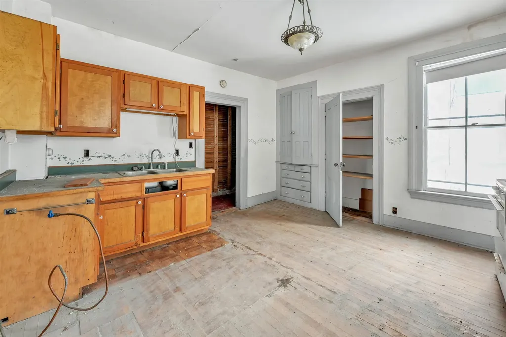 277 Summer Street St. Johnsbury VT 05819