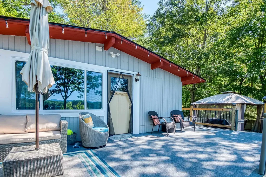 169 E Danforth Road Freedom NH 03836