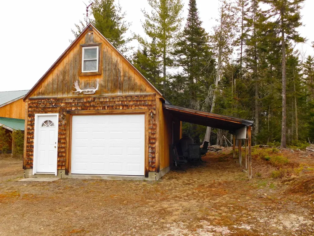63 Stump Road Errol NH 03579