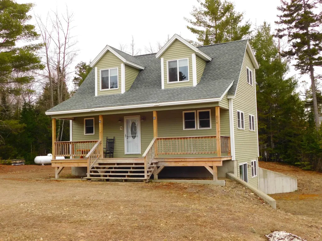 63 Stump Road Errol NH 03579