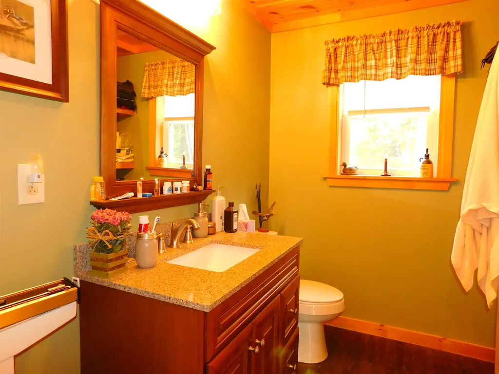 63 Stump Road Errol NH 03579