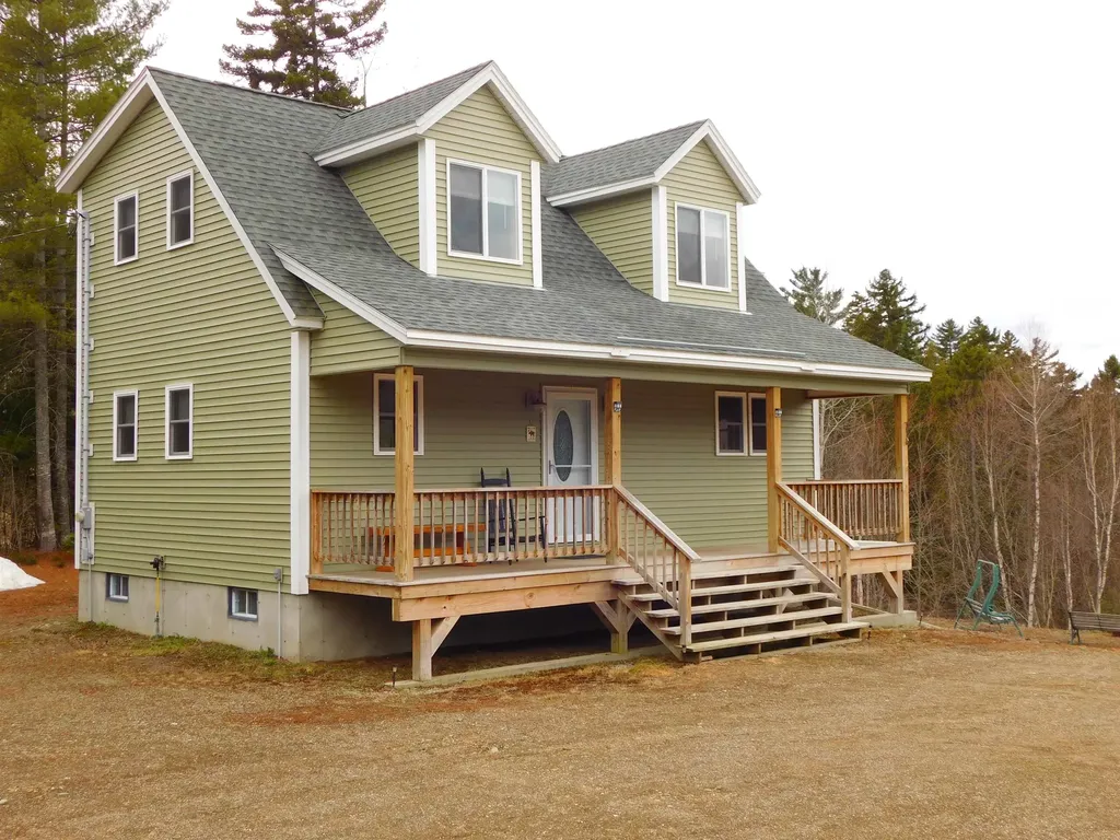 63 Stump Road Errol NH 03579