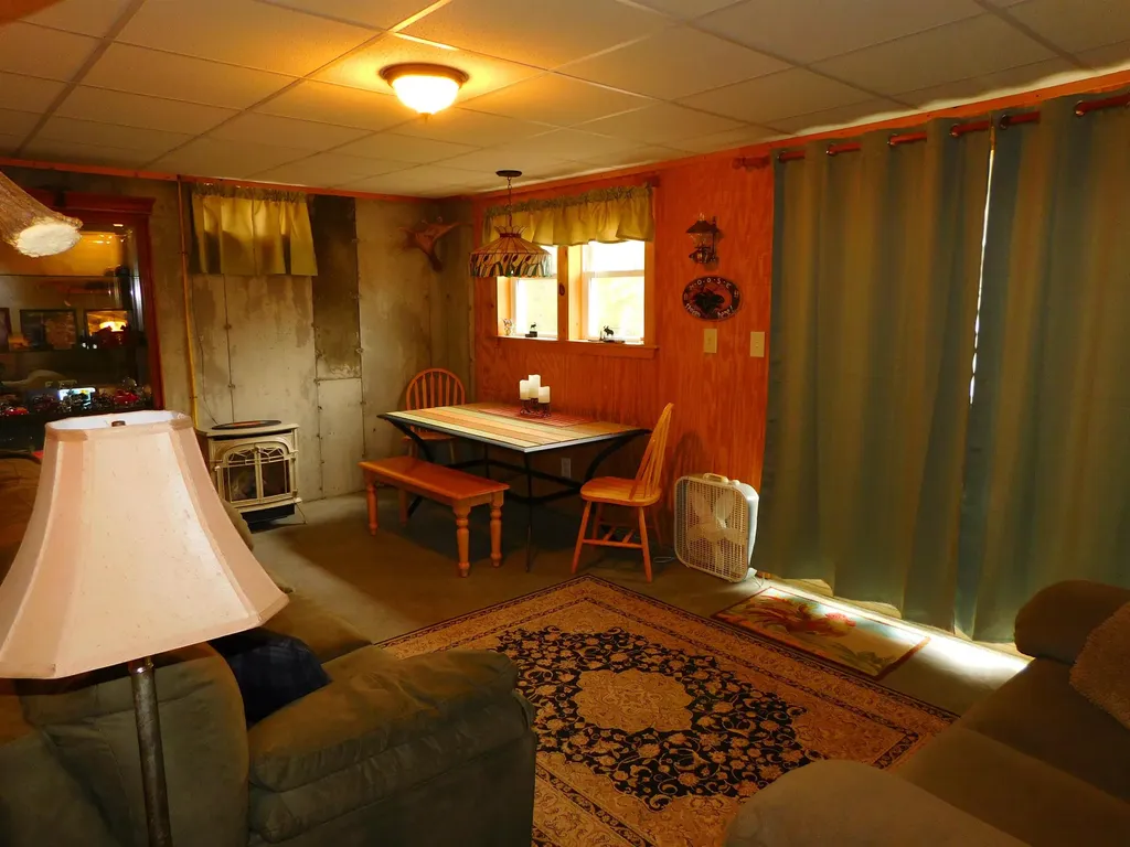 63 Stump Road Errol NH 03579