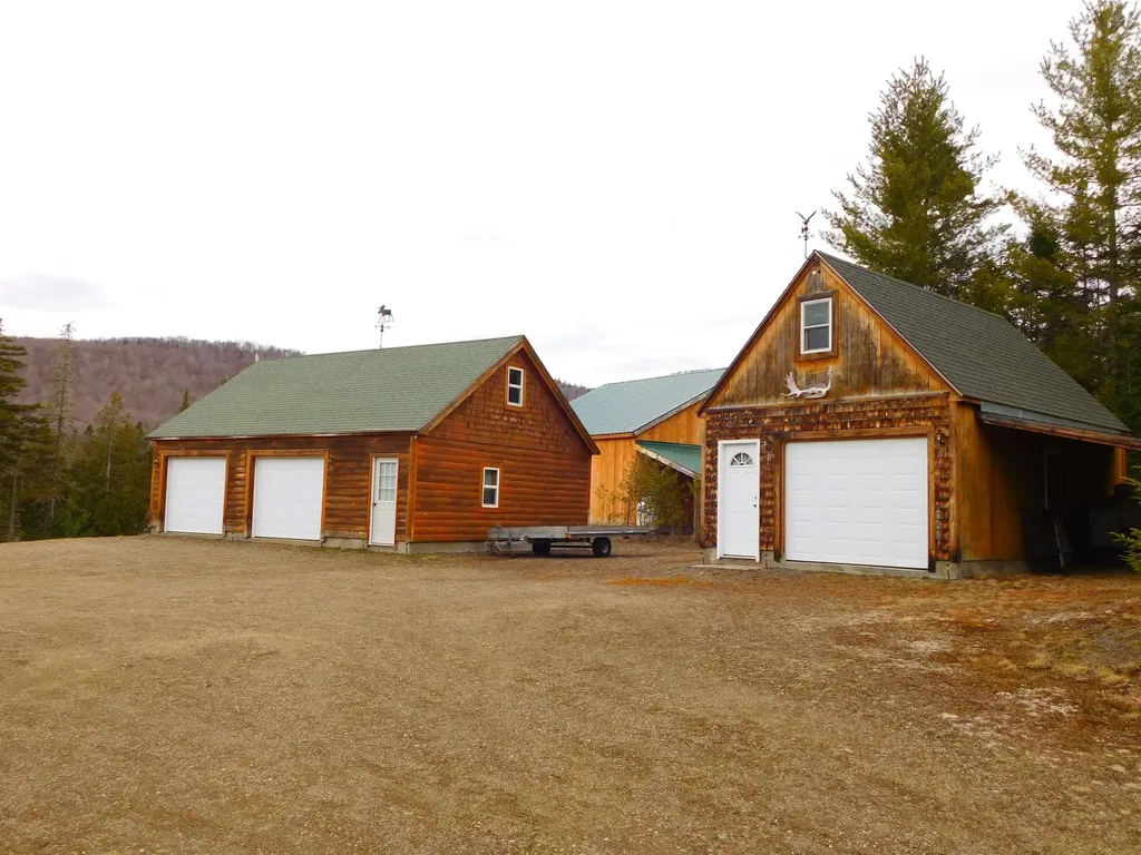 63 Stump Road Errol NH 03579