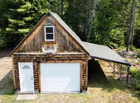 63 Stump Road Errol NH 03579