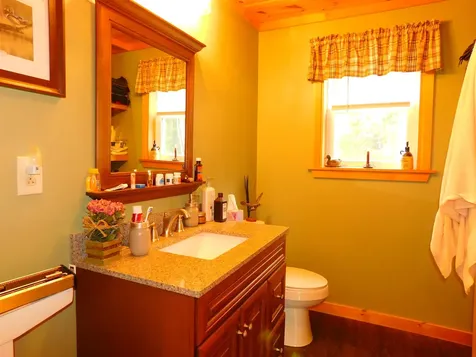 63 Stump Road Errol NH 03579