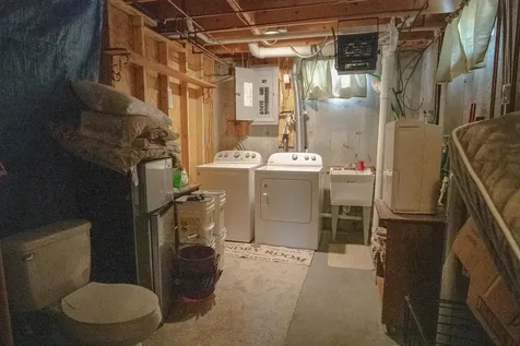 63 Stump Road Errol NH 03579