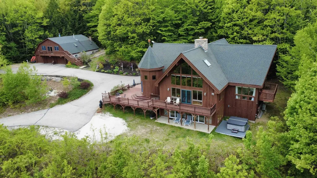 20 Crest Lane Madison NH 03849