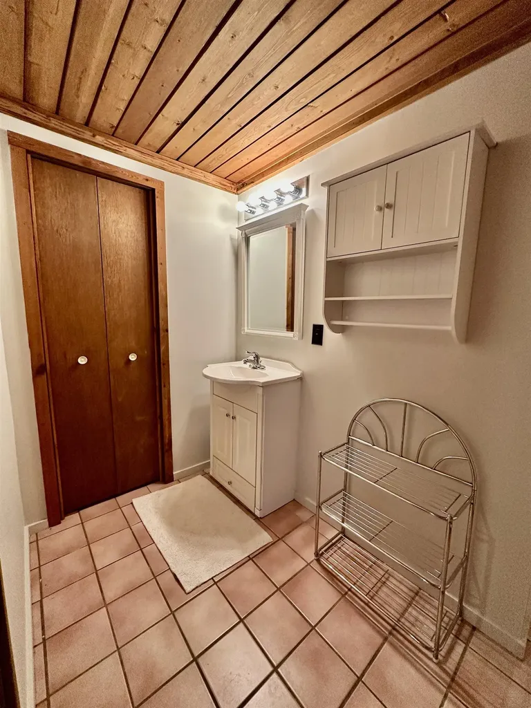 20 Crest Lane Madison NH 03849