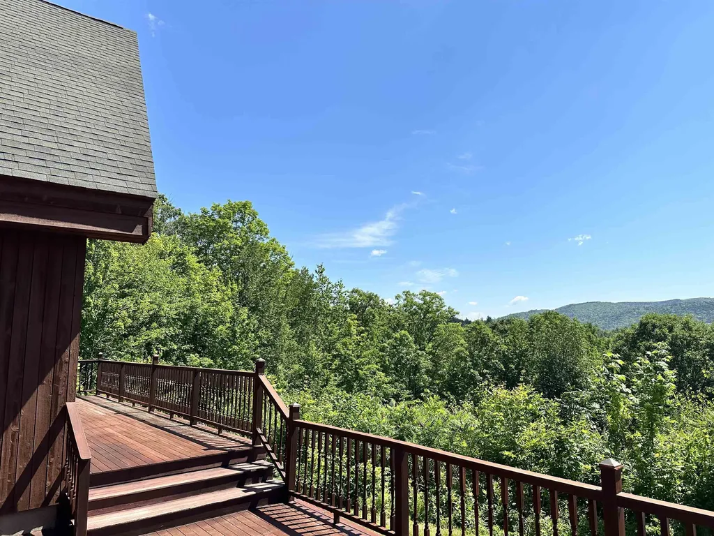 20 Crest Lane Madison NH 03849