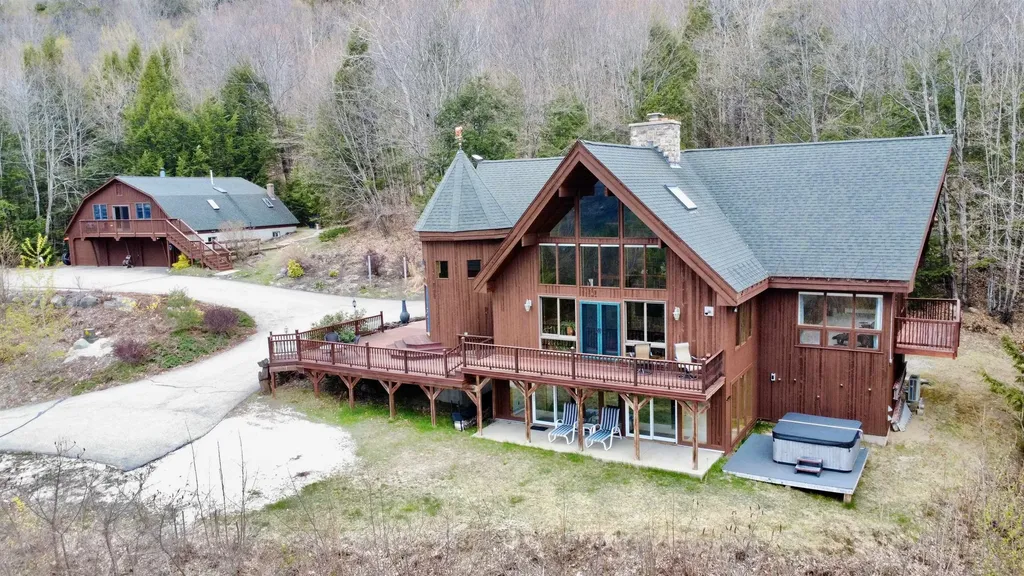 20 Crest Lane Madison NH 03849