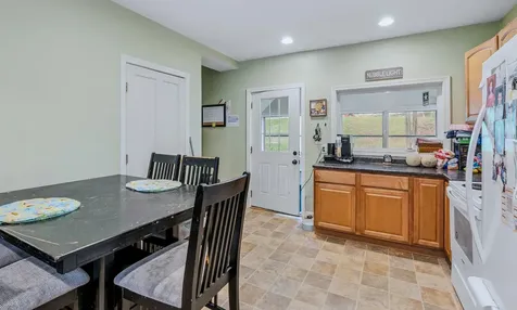 27 Seminary Hill Road Lebanon NH 03784