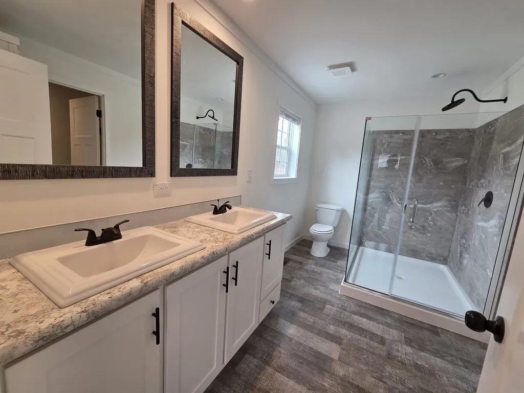 4 Gallo Way Litchfield NH 03052