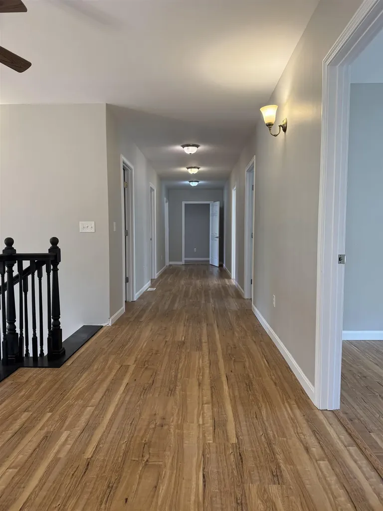 68 King Road Chichester NH 03258