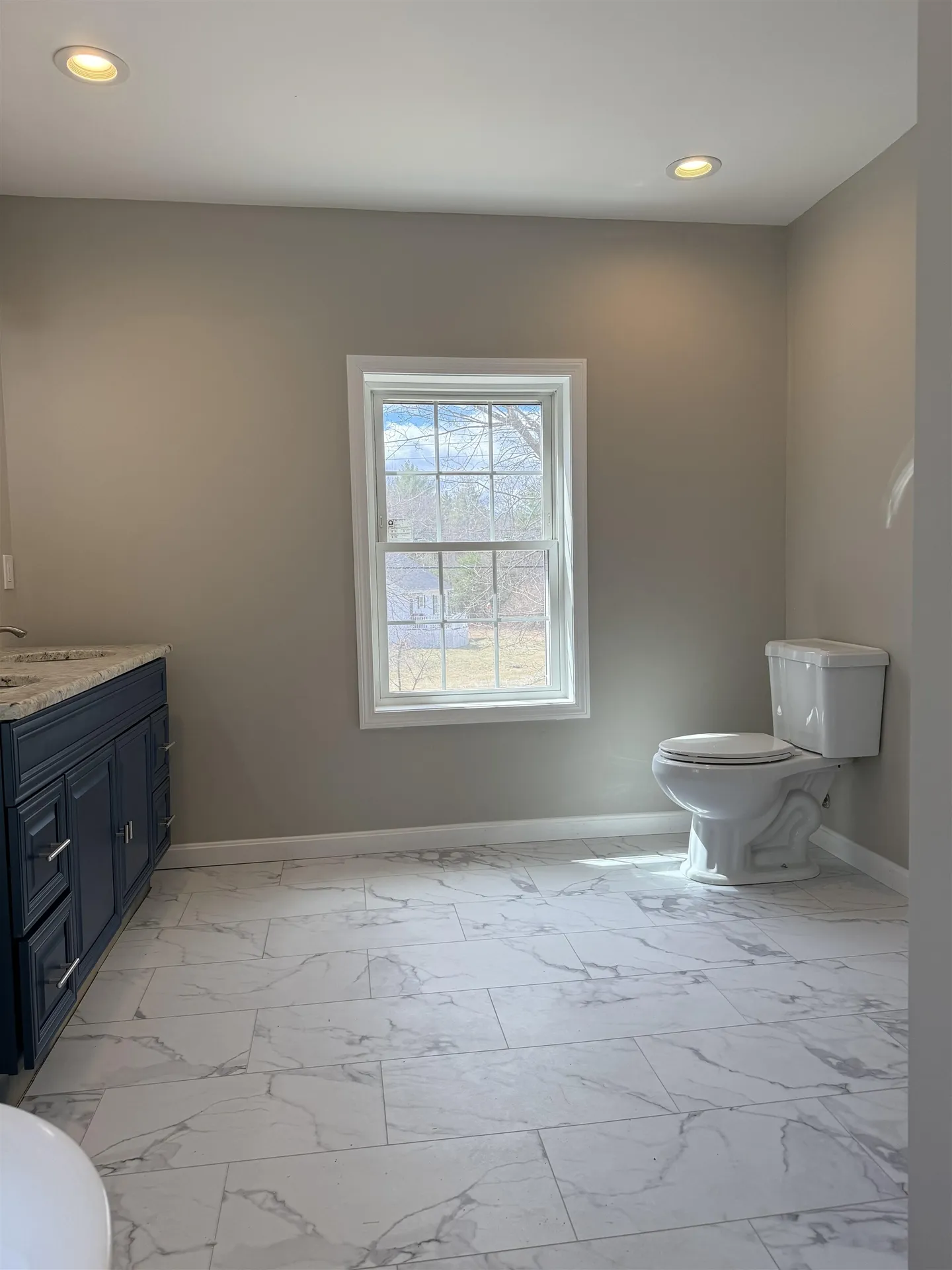 68 King Road Chichester NH 03258