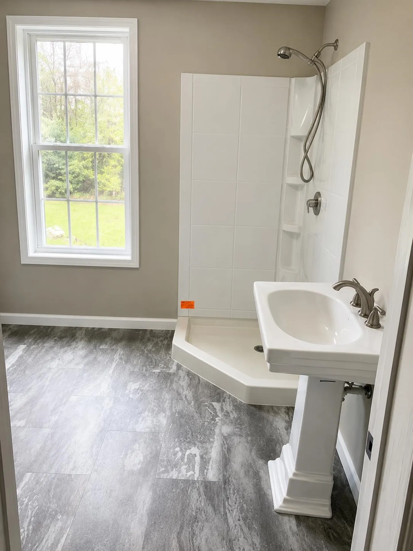 68 King Road Chichester NH 03258