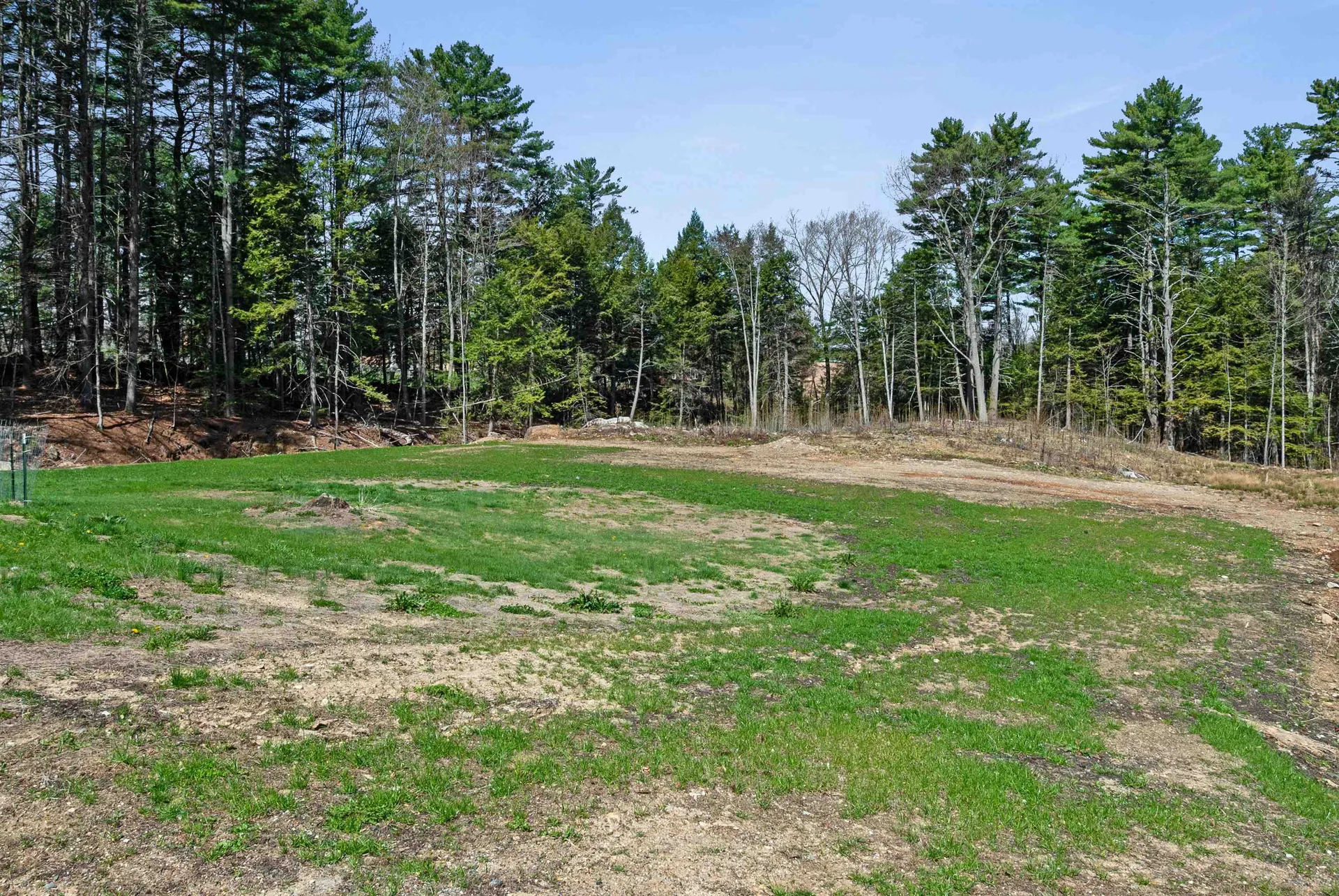 128 Old Lake Shore Road Gilford NH 03249