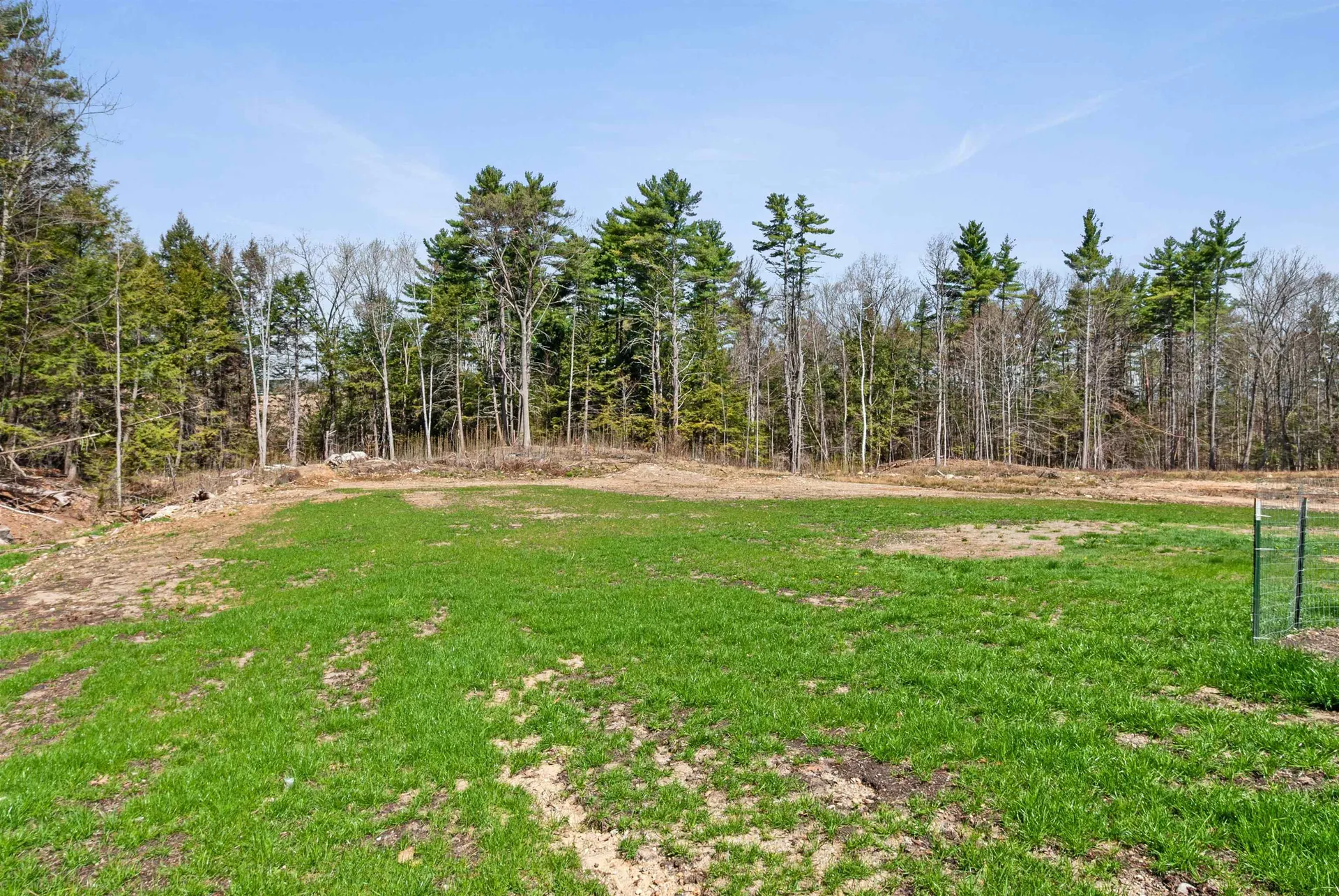 128 Old Lake Shore Road Gilford NH 03249