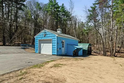 128 Old Lake Shore Road Gilford NH 03249