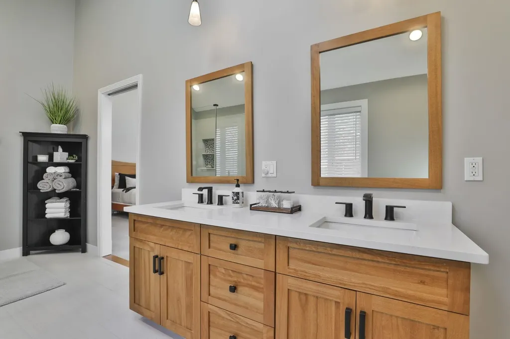 19 Aruda Road Sandown NH 03873