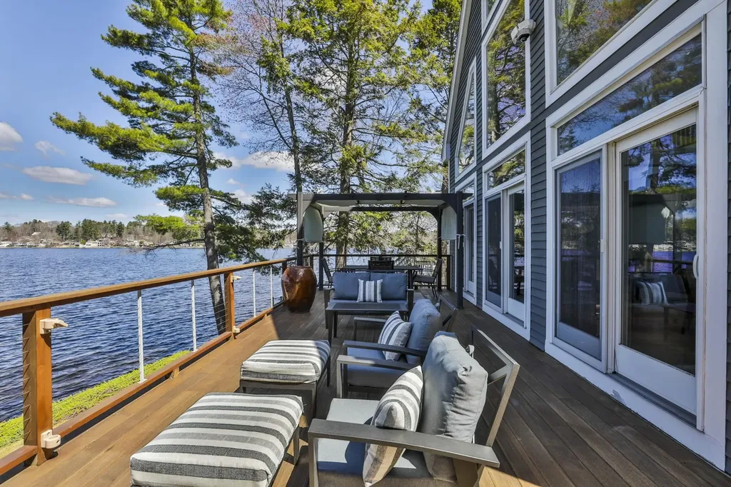 19 Aruda Road Sandown NH 03873