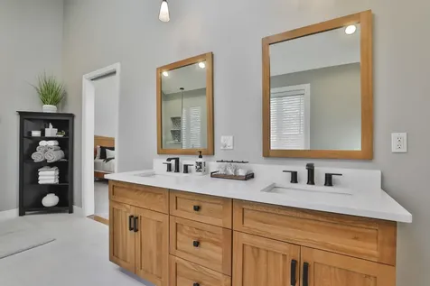 19 Aruda Road Sandown NH 03873