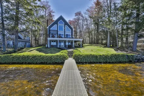 19 Aruda Road Sandown NH 03873
