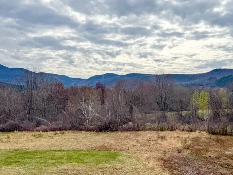 14 Hill & Vale Lane Bartlett NH 03812