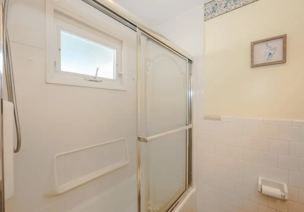 8 Nashua Street Seabrook NH 03874