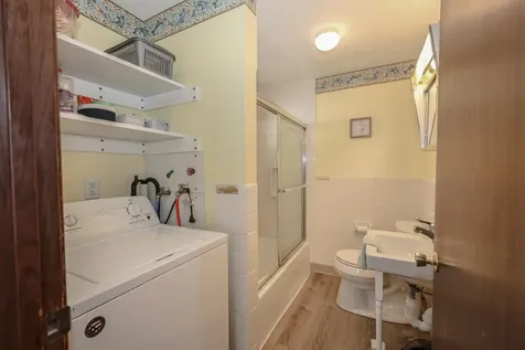 8 Nashua Street Seabrook NH 03874