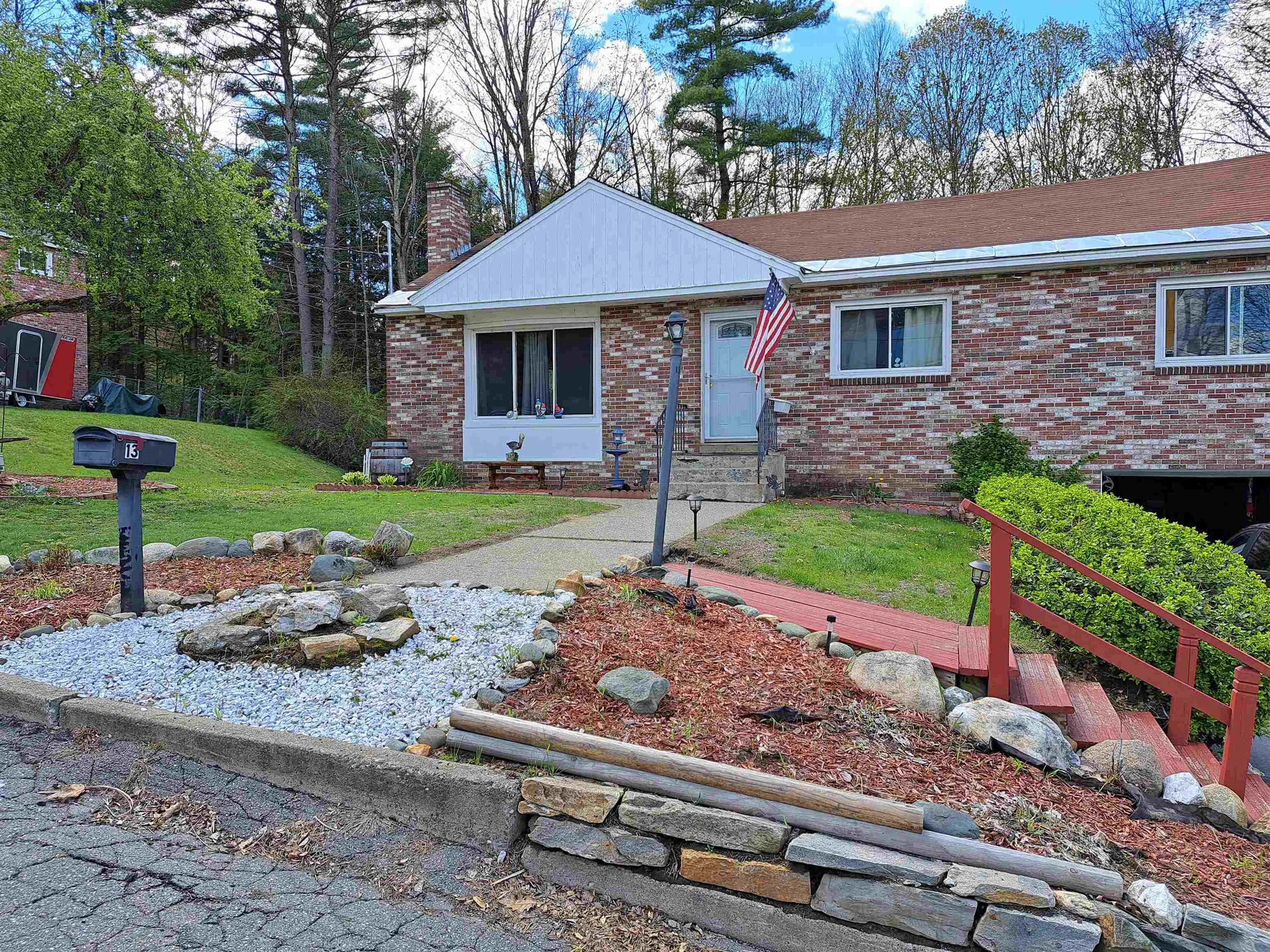 13 Acer Heights Road Claremont NH 03743