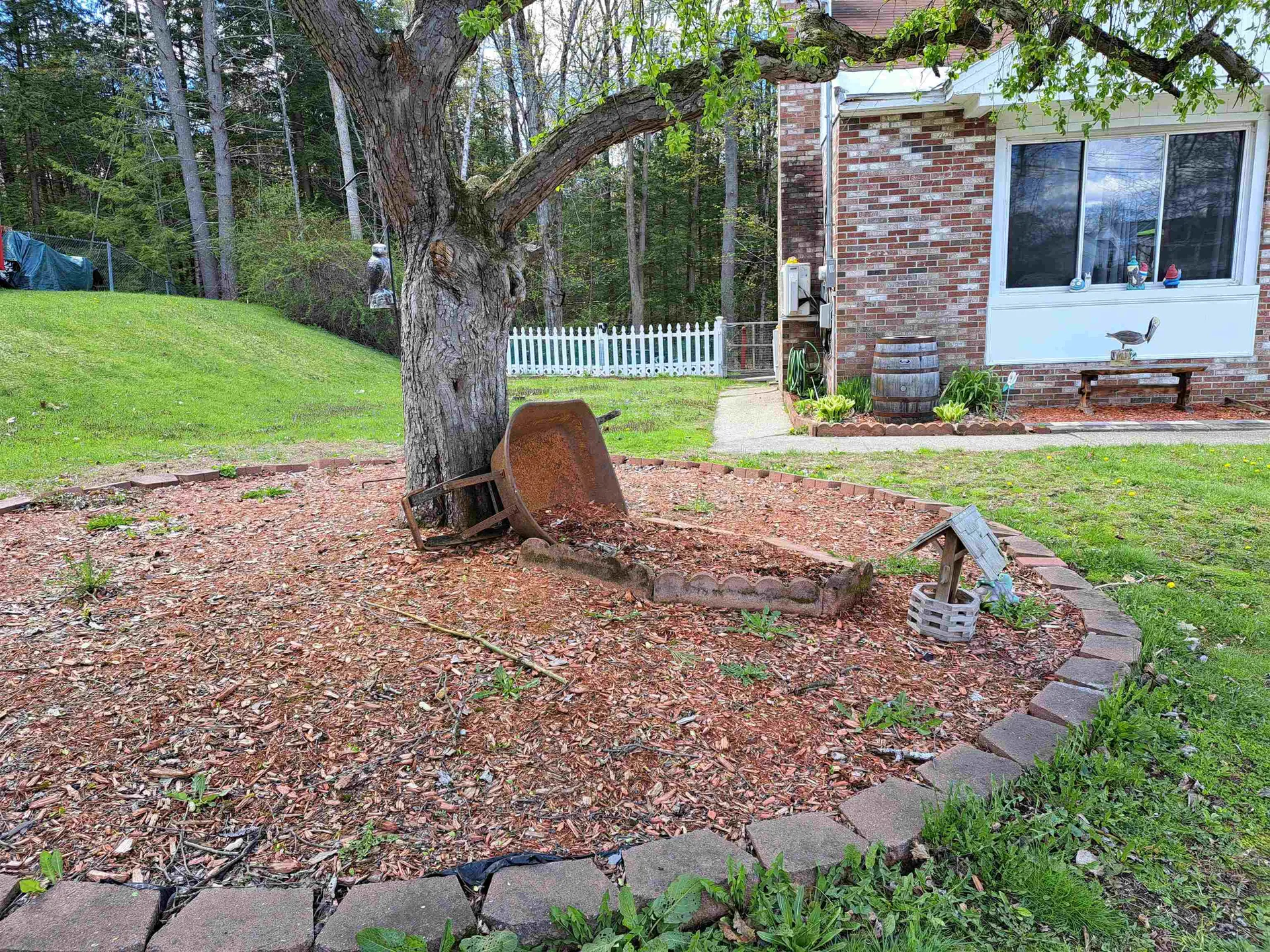 13 Acer Heights Road Claremont NH 03743