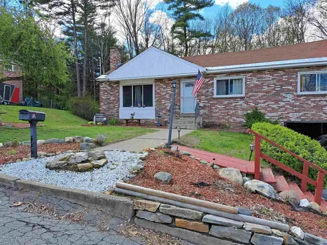13 Acer Heights Claremont NH 03743