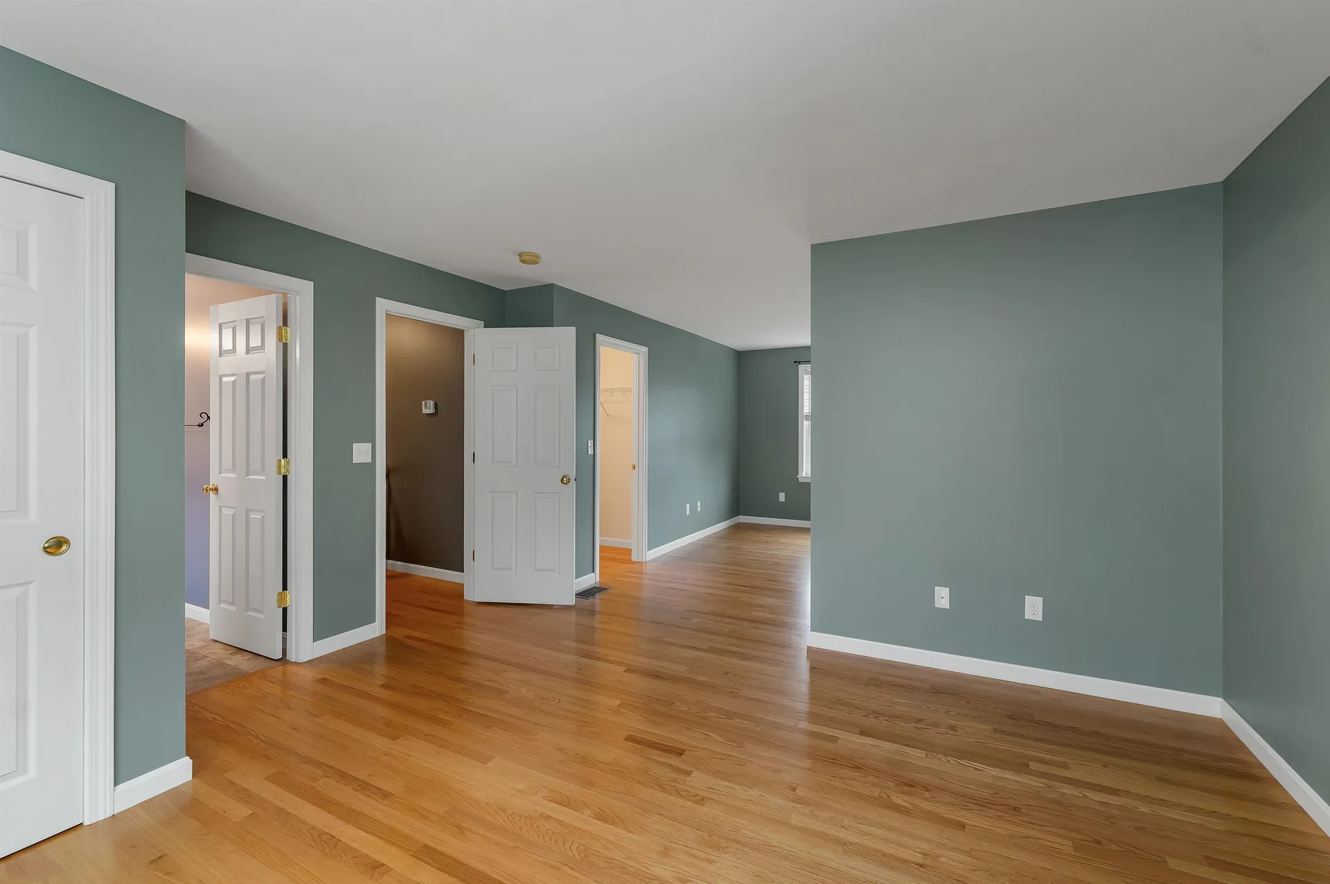 217 Steam Mill Road Auburn NH 03032