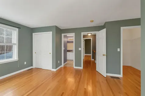 217 Steam Mill Road Auburn NH 03032