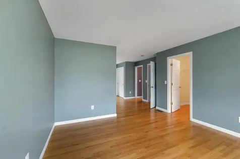 217 Steam Mill Road Auburn NH 03032