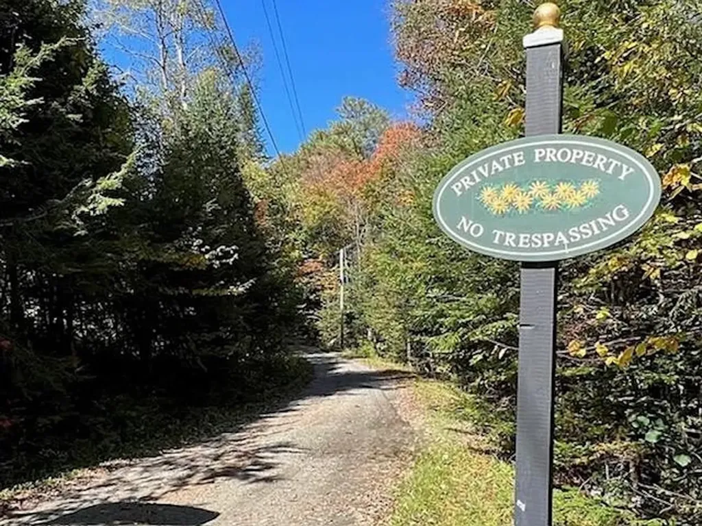 191 Pingree Park Lane Londonderry VT 05148