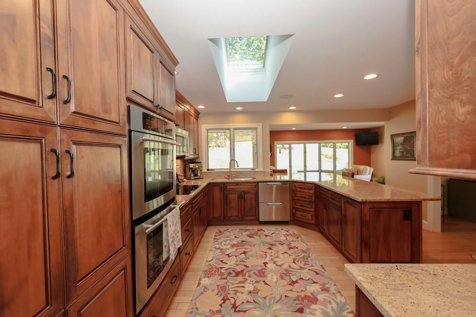 2605 Elm Street Manchester NH 03104