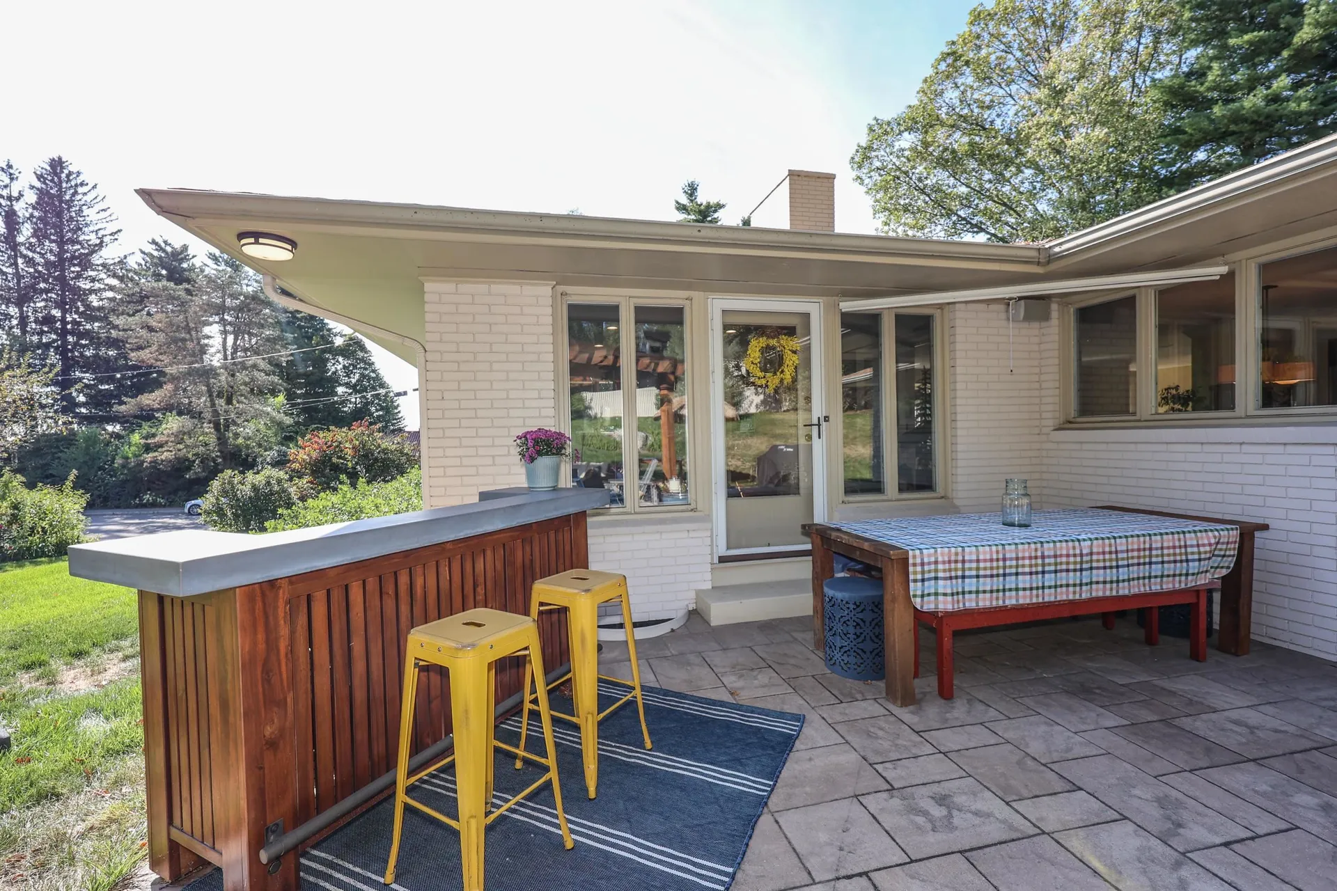 2605 Elm Street Manchester NH 03104