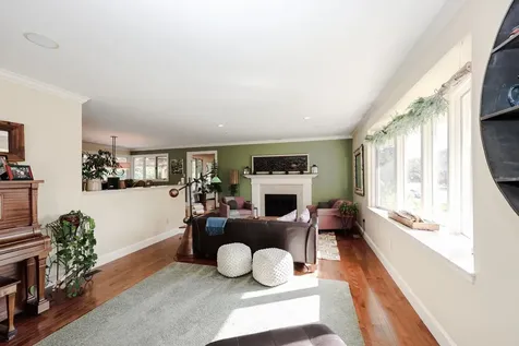 2605 Elm Street Manchester NH 03104