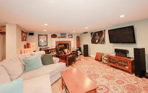 2605 Elm Street Manchester NH 03104
