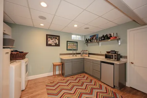 2605 Elm Street Manchester NH 03104
